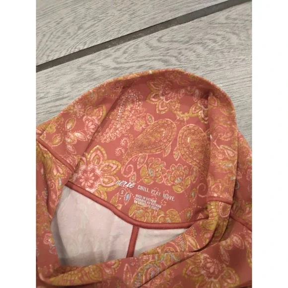 Aerie Chill Play Move High Waisted Paisley Floral Leggings Pink Orange Small - Picture 3 of 5